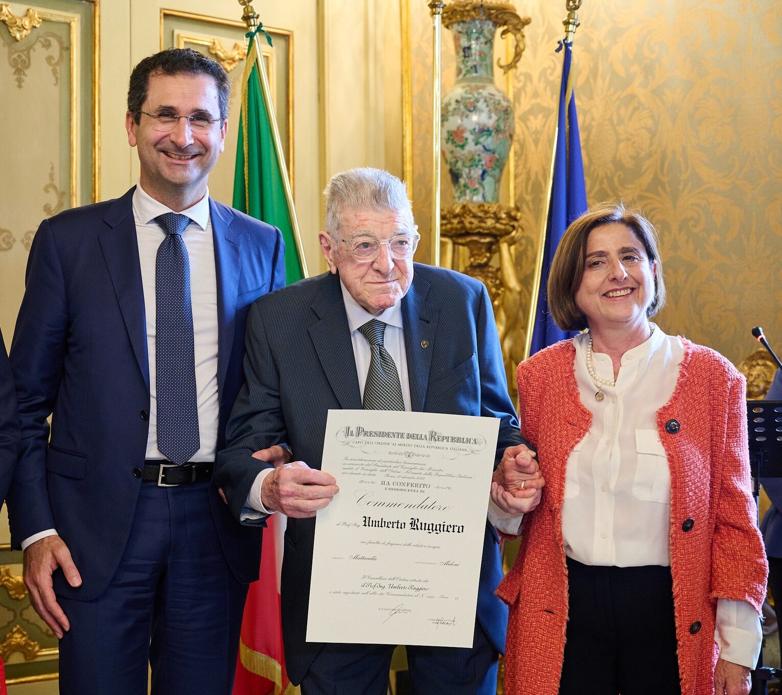 Il Socio Onorario Prof. Umberto Ruggiero insignito del titolo di Commendatore